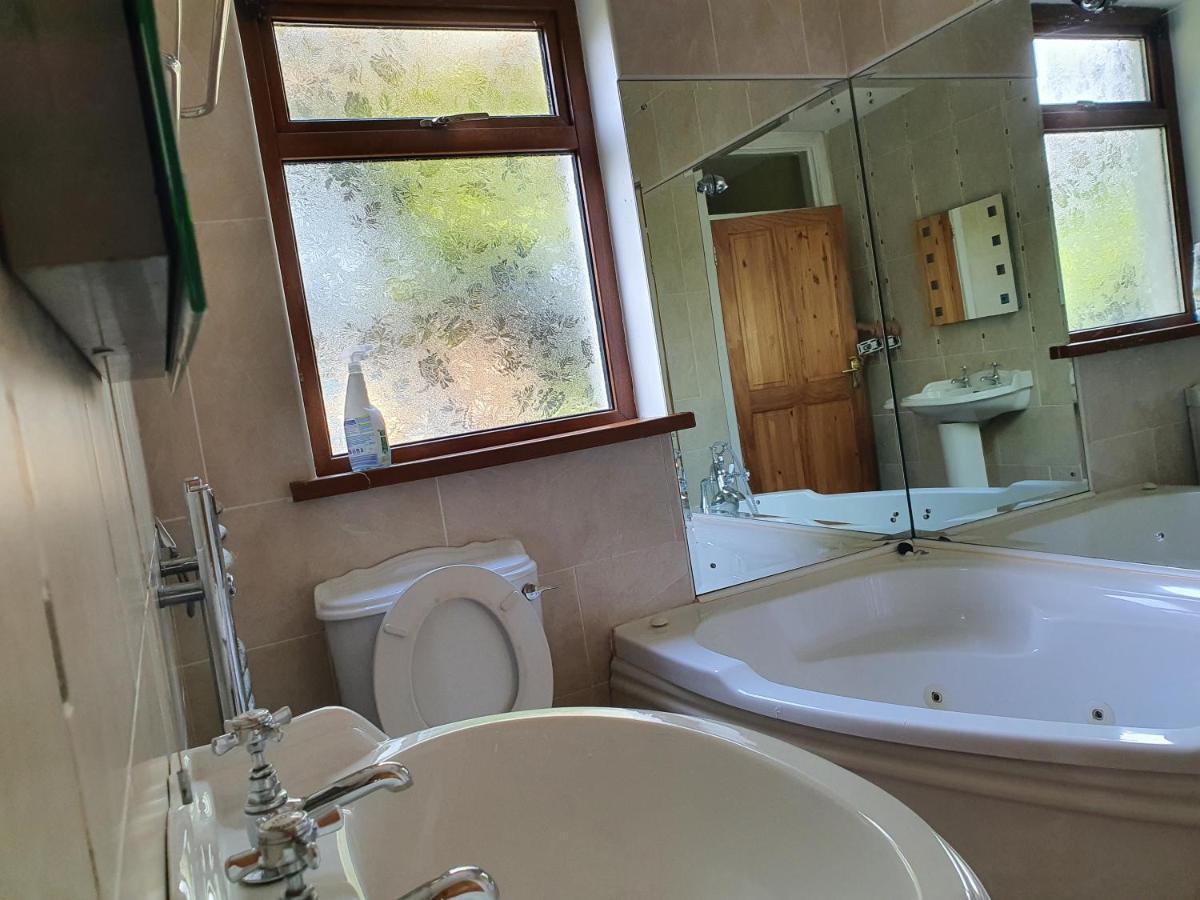 Bed and Breakfast Hillcrest House Carrick-on-Shannon Екстер'єр фото