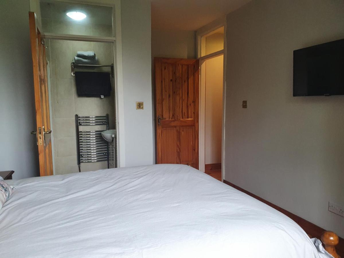 Bed and Breakfast Hillcrest House Carrick-on-Shannon Екстер'єр фото
